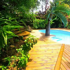  Holiday home Les Manguiers
